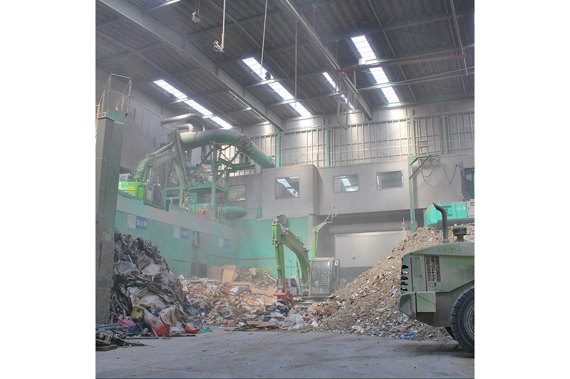 日刊工業新聞で、当社が導入した新破砕機について掲載されました