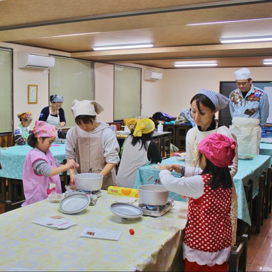 当社の環境教育の取り組みが環境新聞に掲載されました