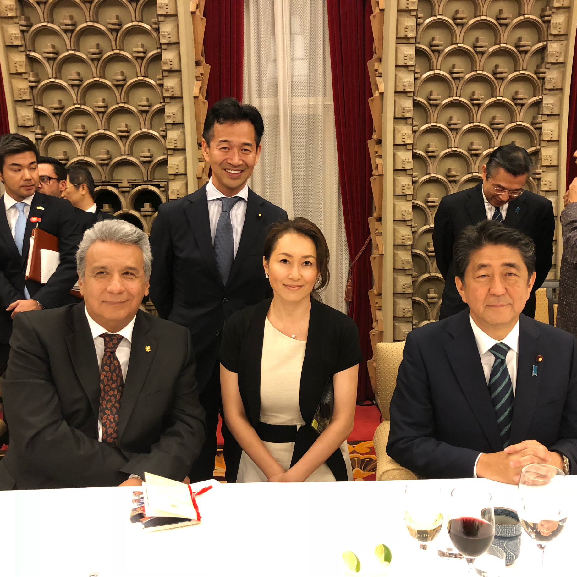 安倍総理主催の「エクアドル大統領来日の歓迎晩餐会」に代表・石坂が出席